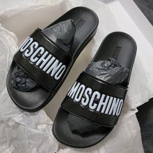 NWT Moschino Slides